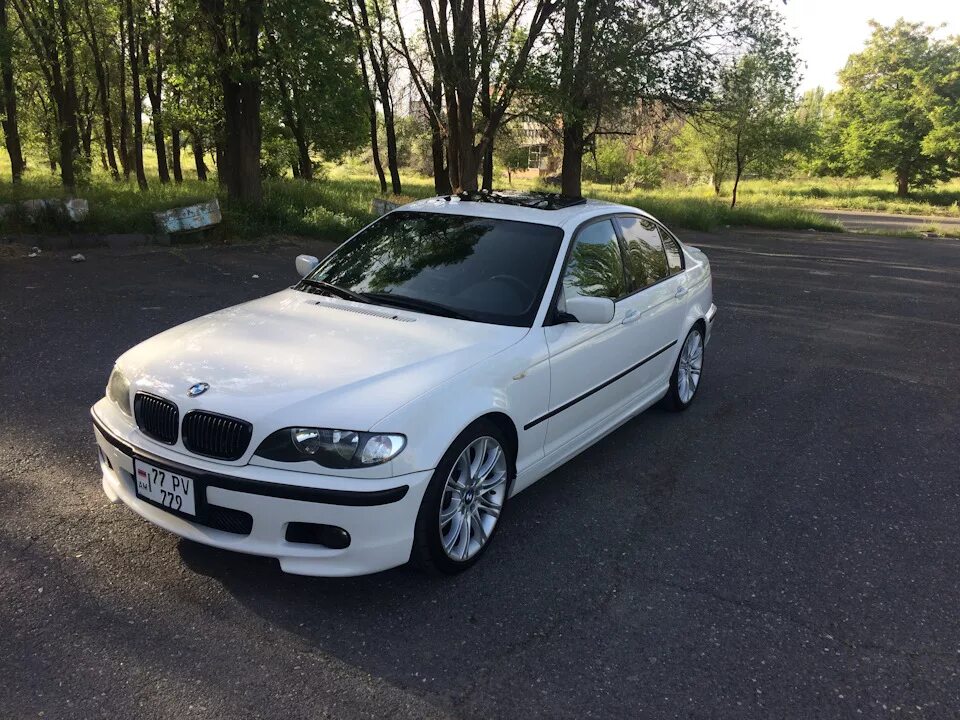 Авито бмв 3. Bmw 3 2000. bmw 3 series 2004. бмв 3 2000-2004. бмв 3 2004 года.