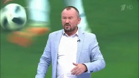 Ведущий ругается