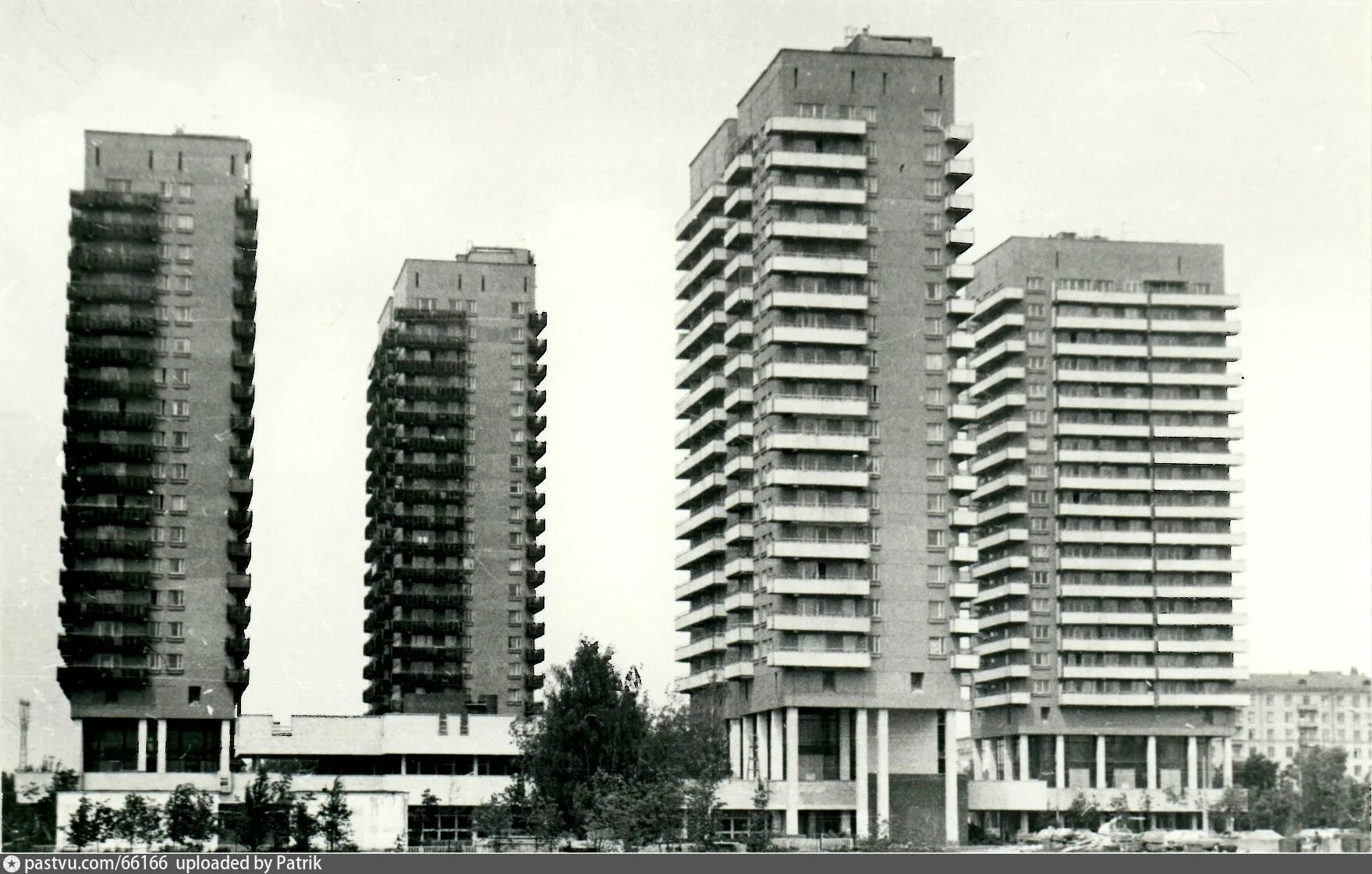 Дома 1990 года