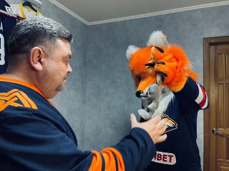 ушастый хоккей