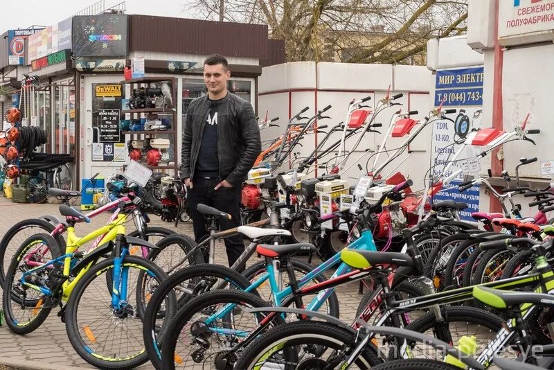 Велосипед для великанов. Велосипеды в могилеве. Aist stitch. Магазин великан в тагиле. Большой веломагазин.