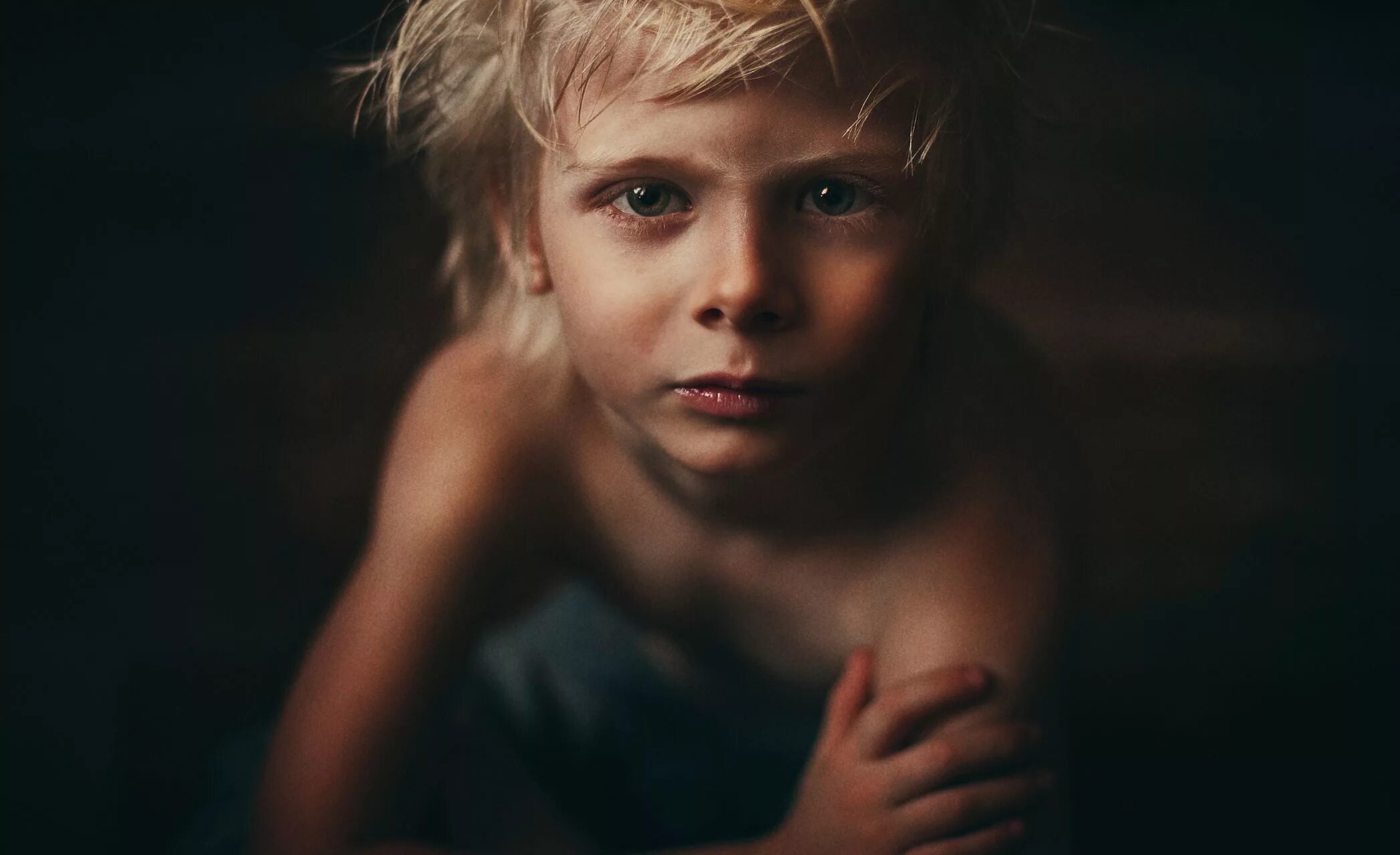 Лучшие портреты детей. Фотошкола Жуковой Натальи. Художественный фотопортрет мальчика. Студийный фотопортрет мальчика. Детский фотопортрет знаменитых фотографов.