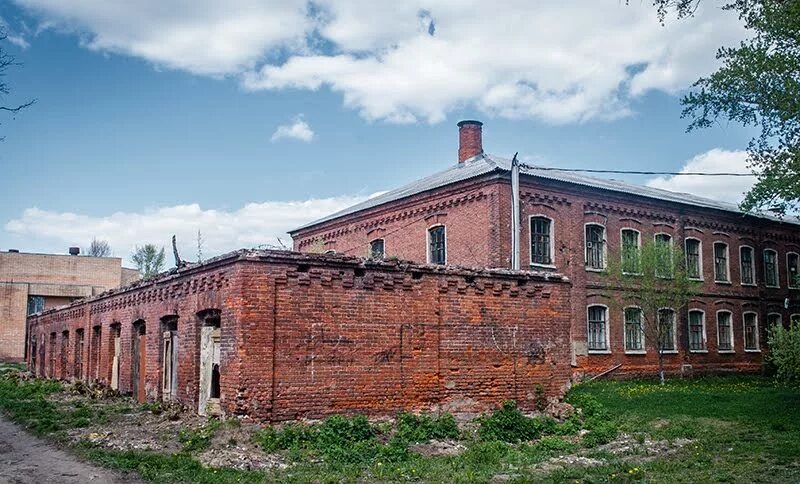 Красные озеры. Фабрика Ока г.озёры. Фабрика в городе Озеры Московской. Заброшенная Ткацкая фабрика Ока Озеры. Город озёры Московская область.