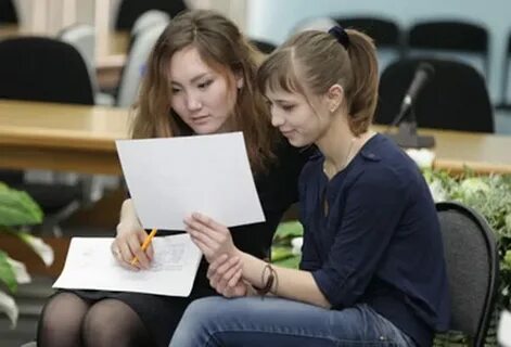 Студентка с 3