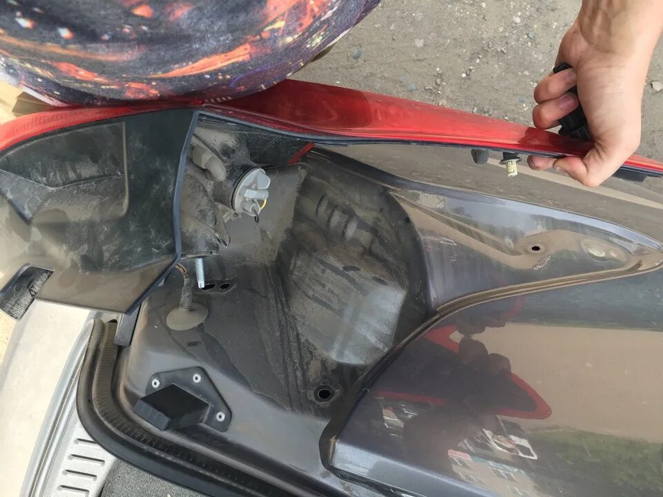 Форд фокус 3 как снять задний фонарь Ford Focus 3 tail light bulb replacement
