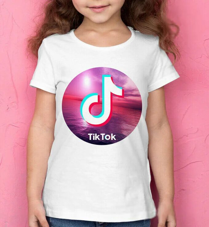 Китайская надпись в тик токе. Футболка tik Tok для девочек. Майка тик ток на ребенке. Тик ток футболка детская. Футболка тик ток для девочек на 10 лет.