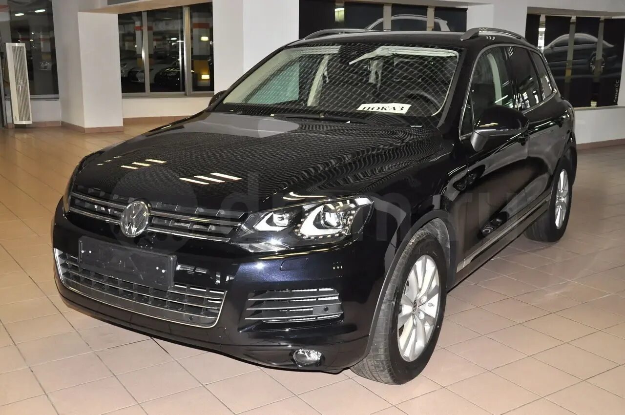 Volkswagen touareg 3 бежевый back. Фольксваген туарег 2012. 0 tdi к19. Touareg 3 tdi. 0 tdi.
