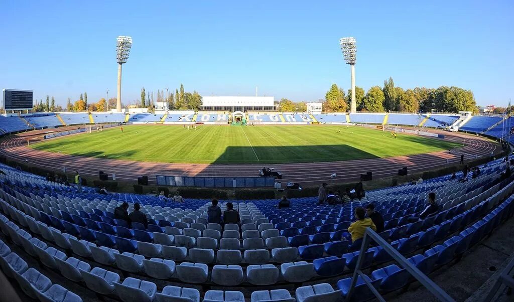 Стадион локомотив симферополь. Стадион локомотив симферополь. Локомотив симферополь. Стадион таврия симферополь реконструкция. Стадион таврия симферополь.