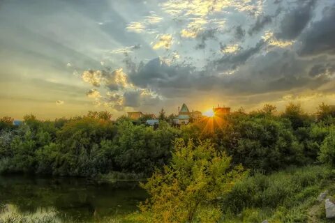 Залит солнцем