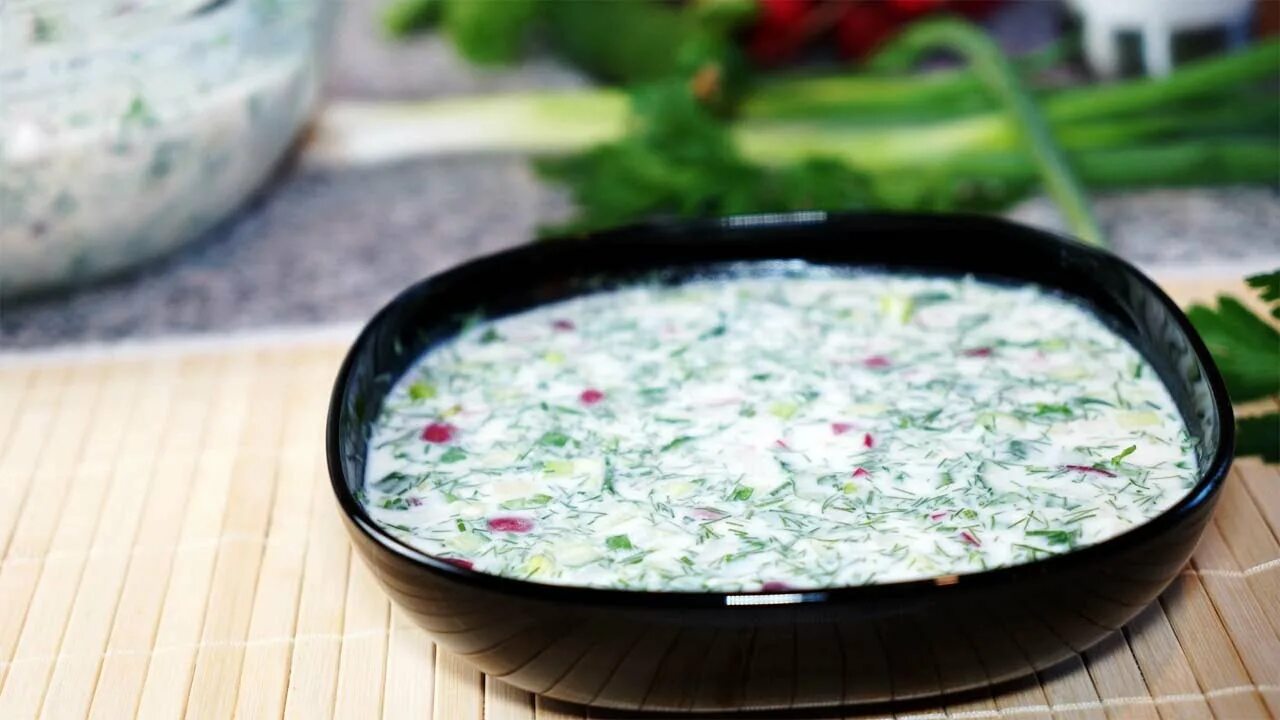 Окрошка кухня наизнанку. Окрошка на сметане. овдух. окрошка на кефире и сметане гиф. дограмач.