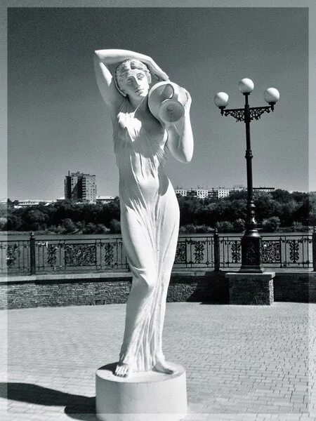 Франк куман скульптор. Скульптура девушки с поднятой ногой. Тансовшицас поднятой ногой. Joseph michel ange pollet. Доминик полле скульптор.