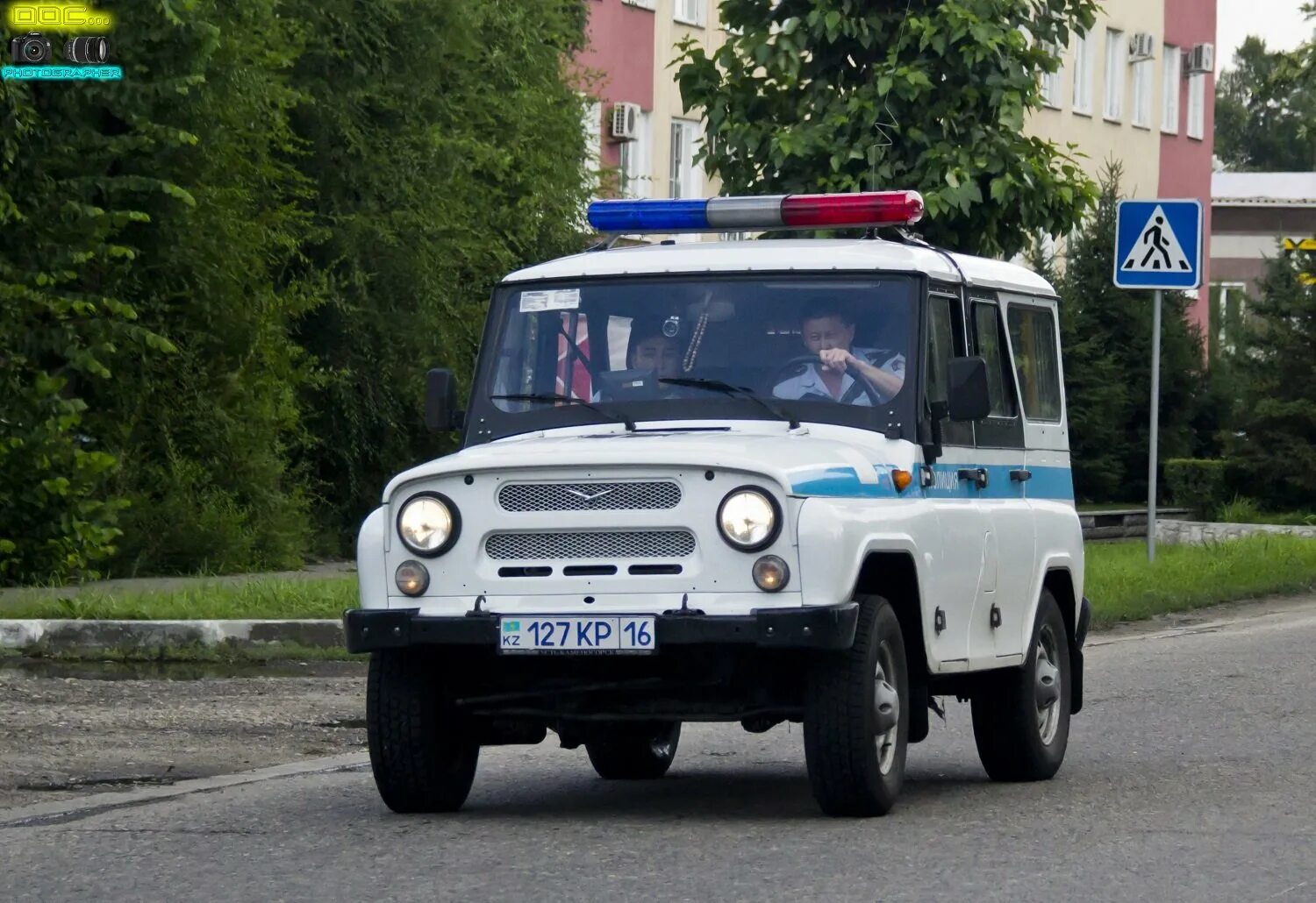 Уаз хантер ментовская. Бобик машина. Мусорская газель. Уаз 315195 хантер полиция. Уаз -31514 ментовский.