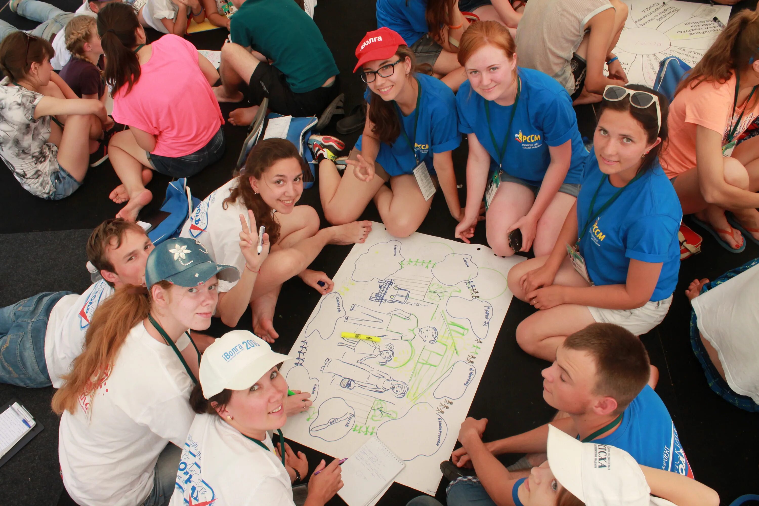 Конкурс в каком либо. Свадебные конкурсы прикольные. Весёлые конкурсы на день рождения для детей. Игра фанты для веселой компании на день рождения. Конкусына день рождения.