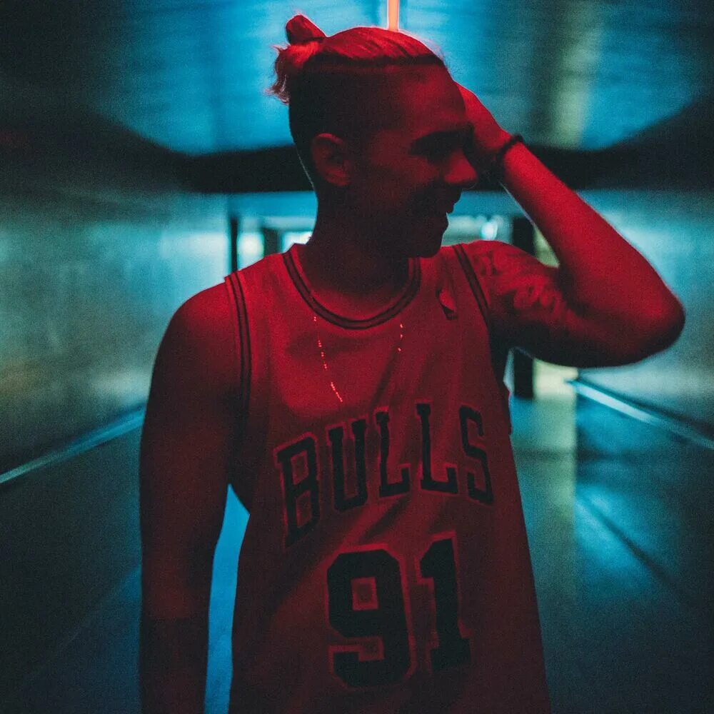 William singe. Виллиам синге. уильям синг. ado singe. вильям синге слушать.