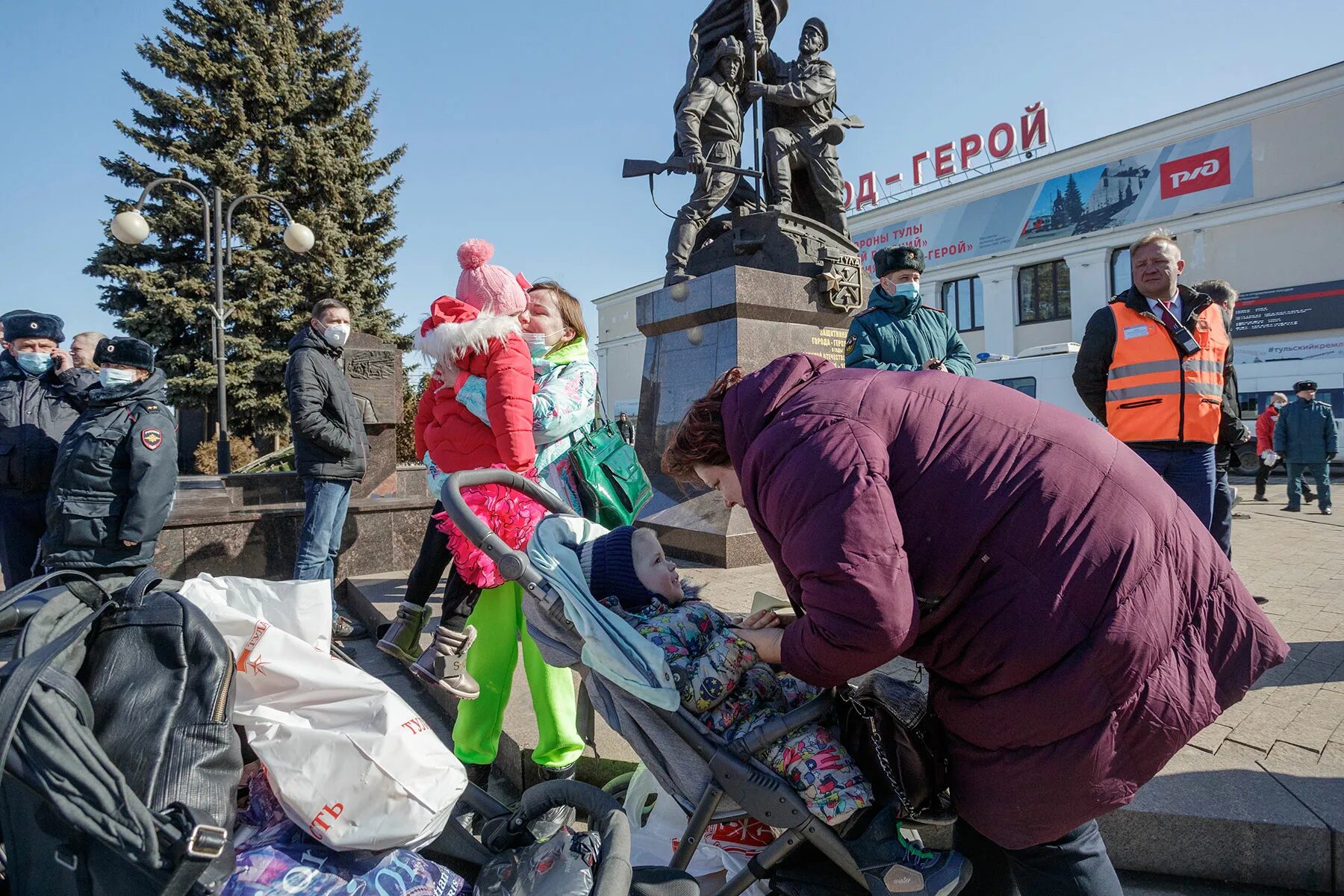 Беженцы Тула. В Тулу прибыли беженцы. Беженцы из Украины в Тульской области. Беженцы с ДНР ЛНР И Украины. Сегодняшние новости сайт