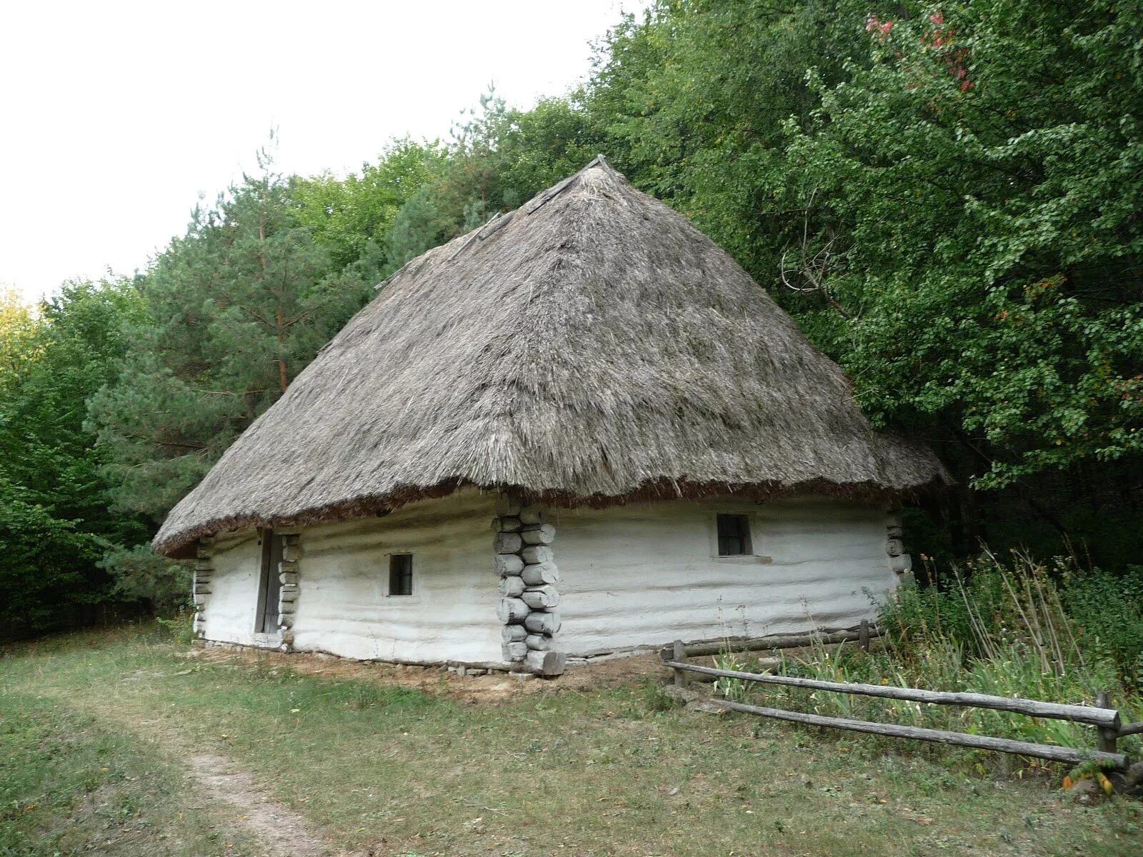 Смолякова хата Карпаты. Хата Митрова. Киев хаты. Балабановская хата.