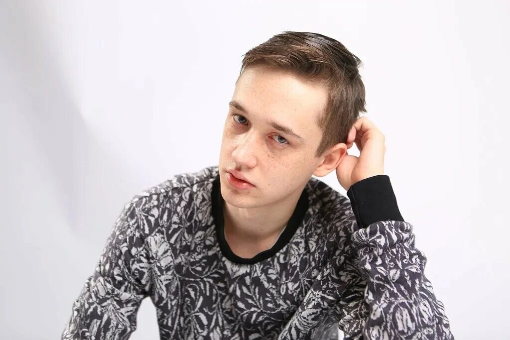 Ильдар калимуллин актер. Сын калимулина. Сын калимулина. Сын калимулина. Сын калимулина.