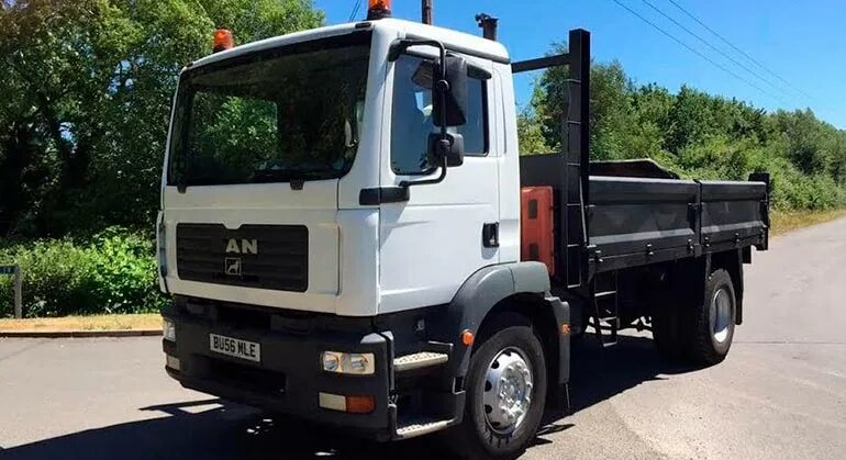 Ип грузовик. Man TGM. Iveco MP 260e38 6x6. Ивеко mp380e37h. Тягач 18 тонн.