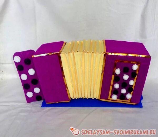 картонная гармошка. бумага гармошкой. гармонь для куклы. сделать гармошку своими руками. гармонь из бумаги.
