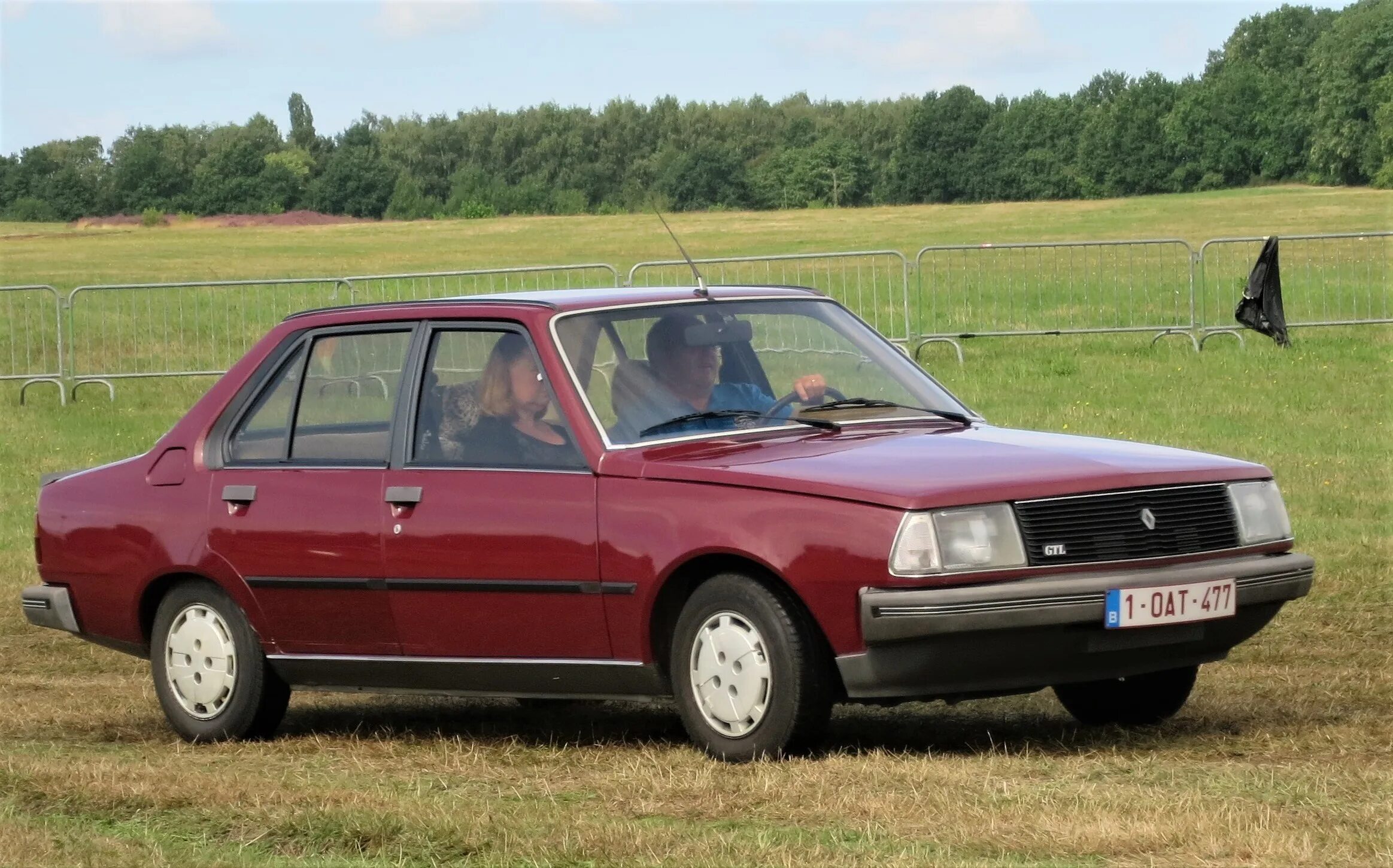 Renault 18. Рено 18 седан. Рено 18 универсал. Рено 18 Москвич. Arriving 18