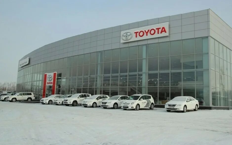 Рынок автомобилей. Куйбышевское шоссе 40 рязань. Ваз 2190 лифтбек. Машины россии рязань. Калина 2 седан 2016.