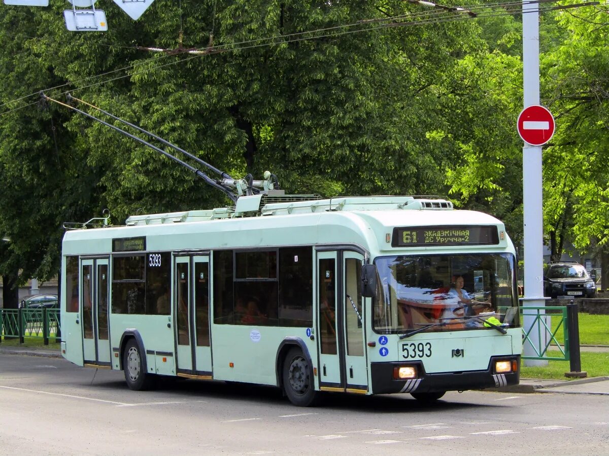 61 троллейбус минск. БКМ 321. Минский троллейбус 321. БКМ 321 1999. Минский троллейбус БКМ.