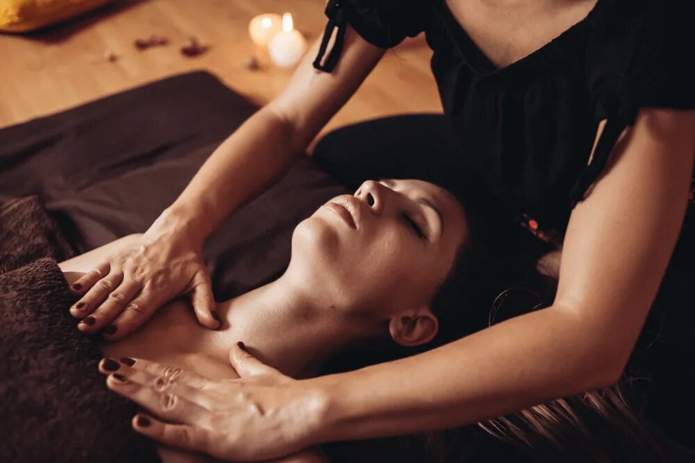 Тайский массаж. Тантрический массаж что это. Тантрический мужчина. Тантрический массаж женщине. Тантрический массаж женщине.