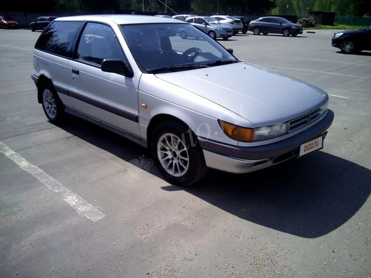 Митсубиси 1990. Mitsubishi Colt 1990. Митсубиси Кольт 1990. Мицубиси Кольт 1990. Mitsubishi Colt 3 1990.