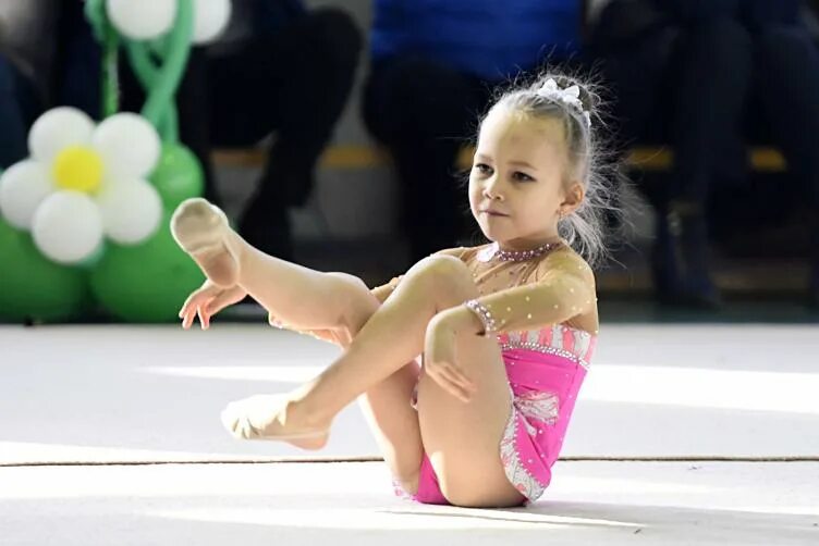 Всероссийская федерация эстетической гимнастики. Io ua. Вфэг. Тренер художественная гимнастика. Турнир юные гимнастки.