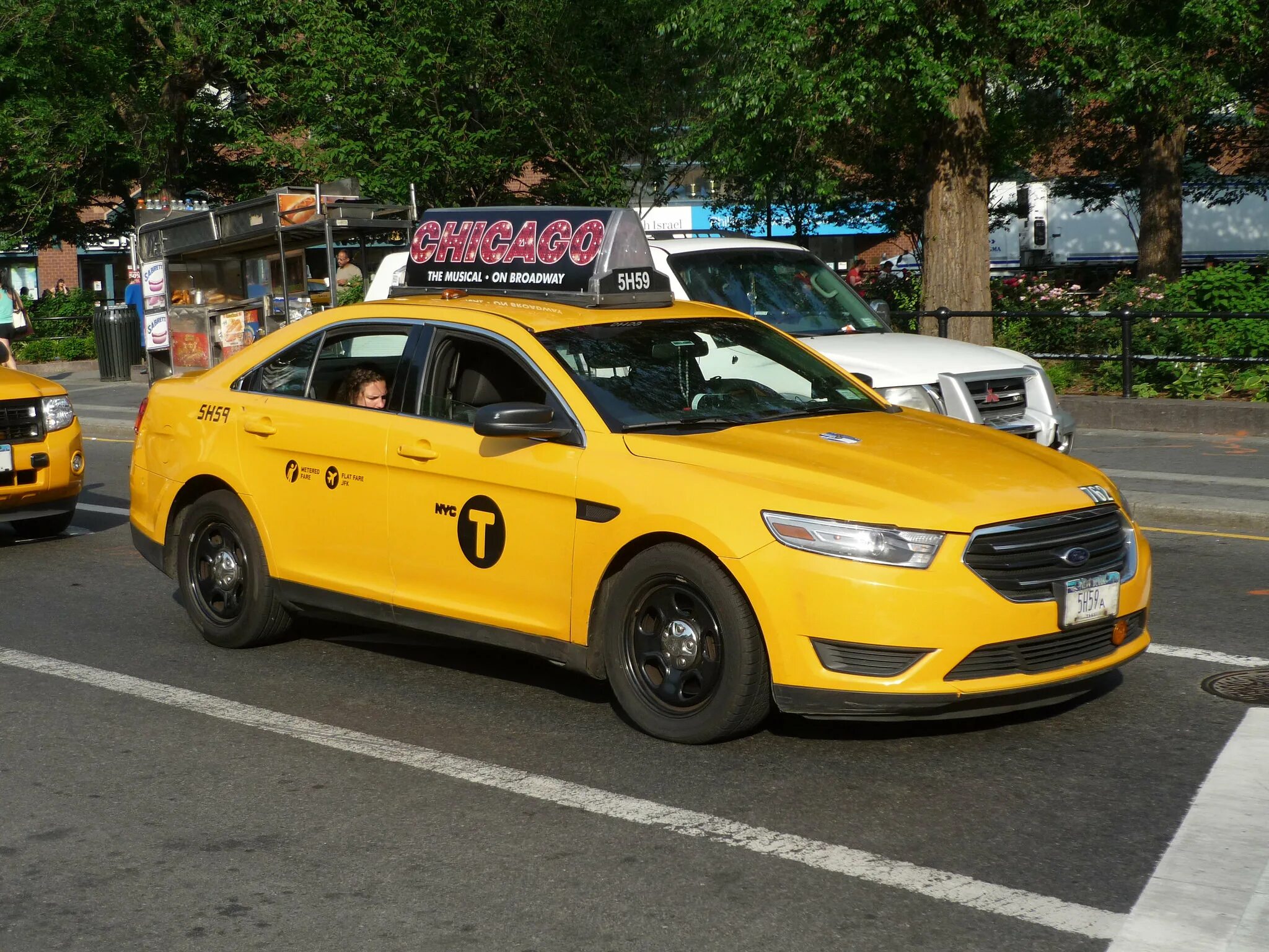 Такси аа. Ford taurus taxi. форд мондео 2025 такси. taxi ford 30i. ford fusion nyc taxi 2013.