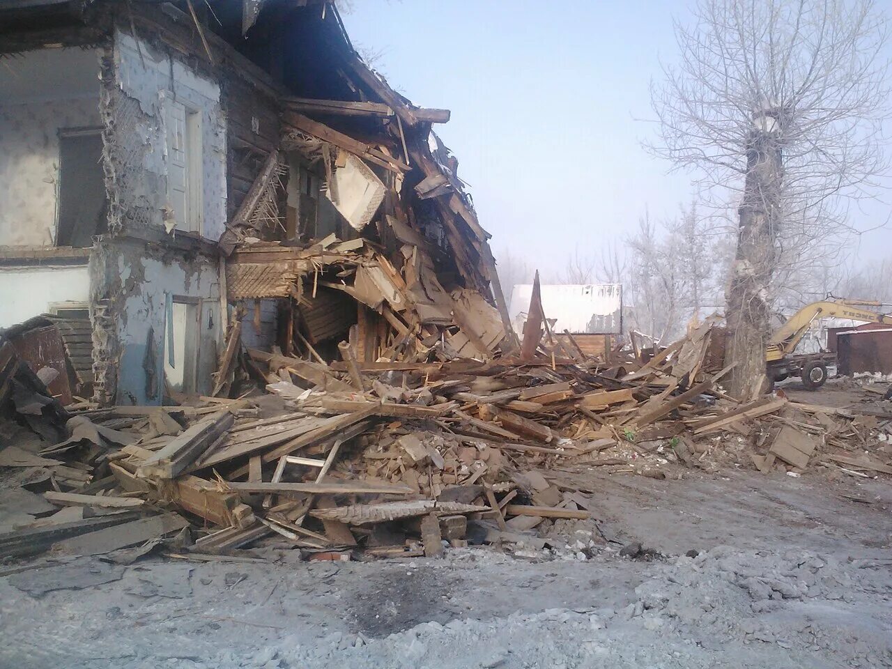 Петропавловск-камчатский снос дк рыбаков. Затон снос. Заброшки нагатинский затон. Снос. Снос гаражей строгино.