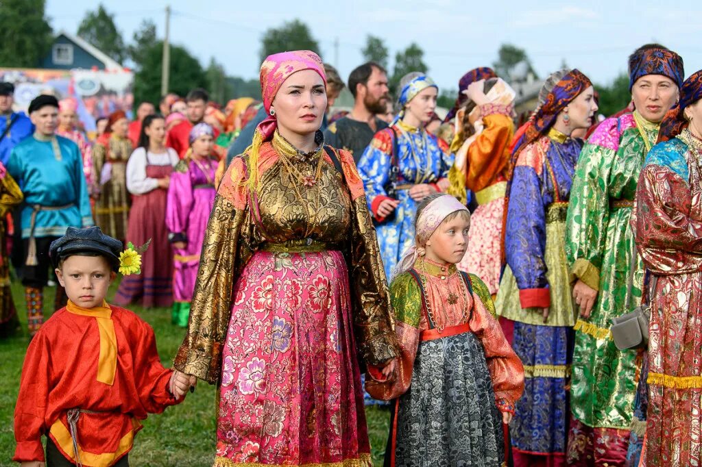 Сайт усть цилемского района. Праздник горка в Усть-Цильме. Горка Усть-Цильма. Горка в Усть Цильме праздники Коми. Усть-Цильма Коми.