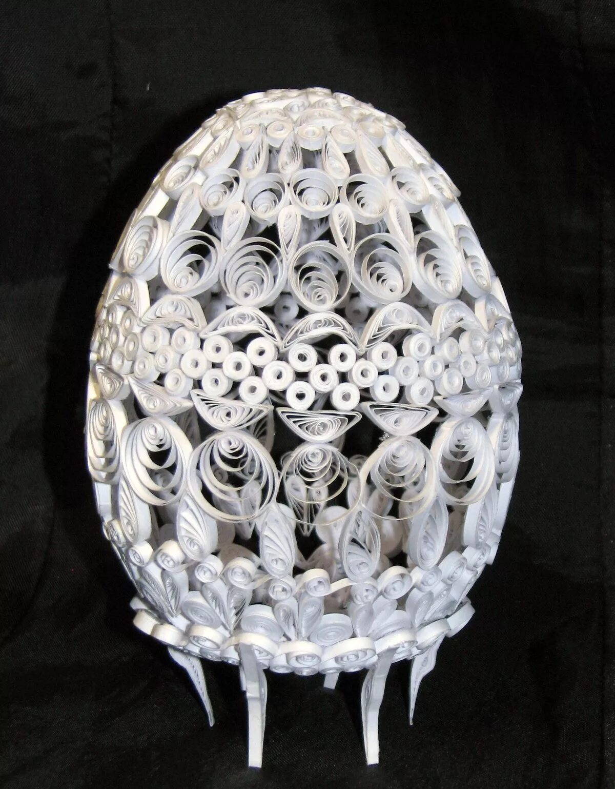 Пасхальное яйцо квиллинг. Пасхальное яйцо в технике квиллинг. Квиллинг пасхальное яйцо. Пасхальное яйцо квиллинг. Пасхальное яйцо из квиллинга.