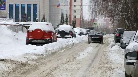 Снег во дворах москвы не чистят почему