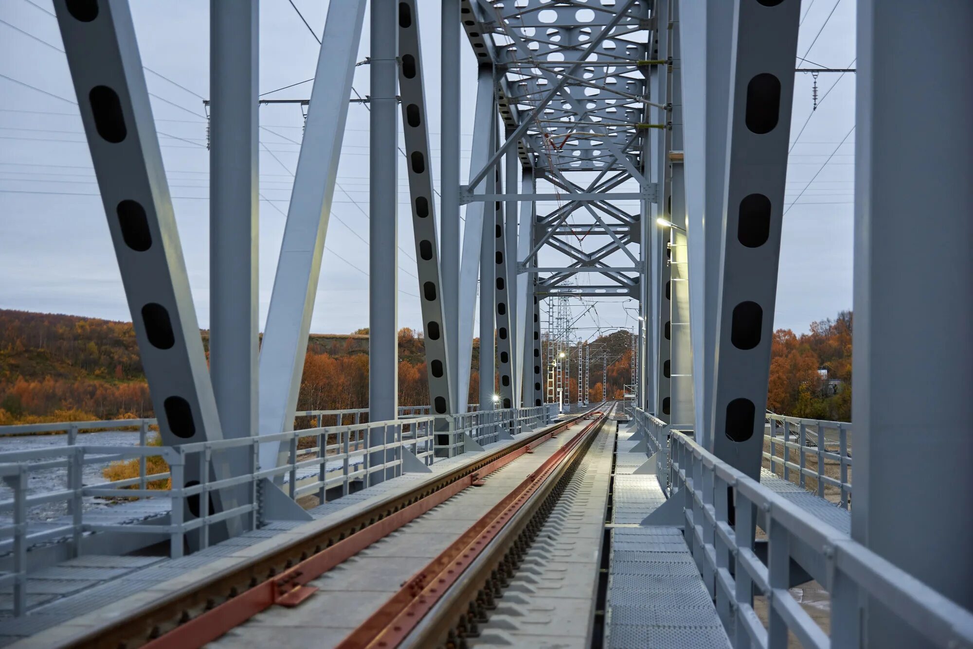 Новый ЖД мост Курская область. Новый ЖД мост Курская область клюква. Диверсия на ЖД мосту в Курской области. Новый мост на Курской.