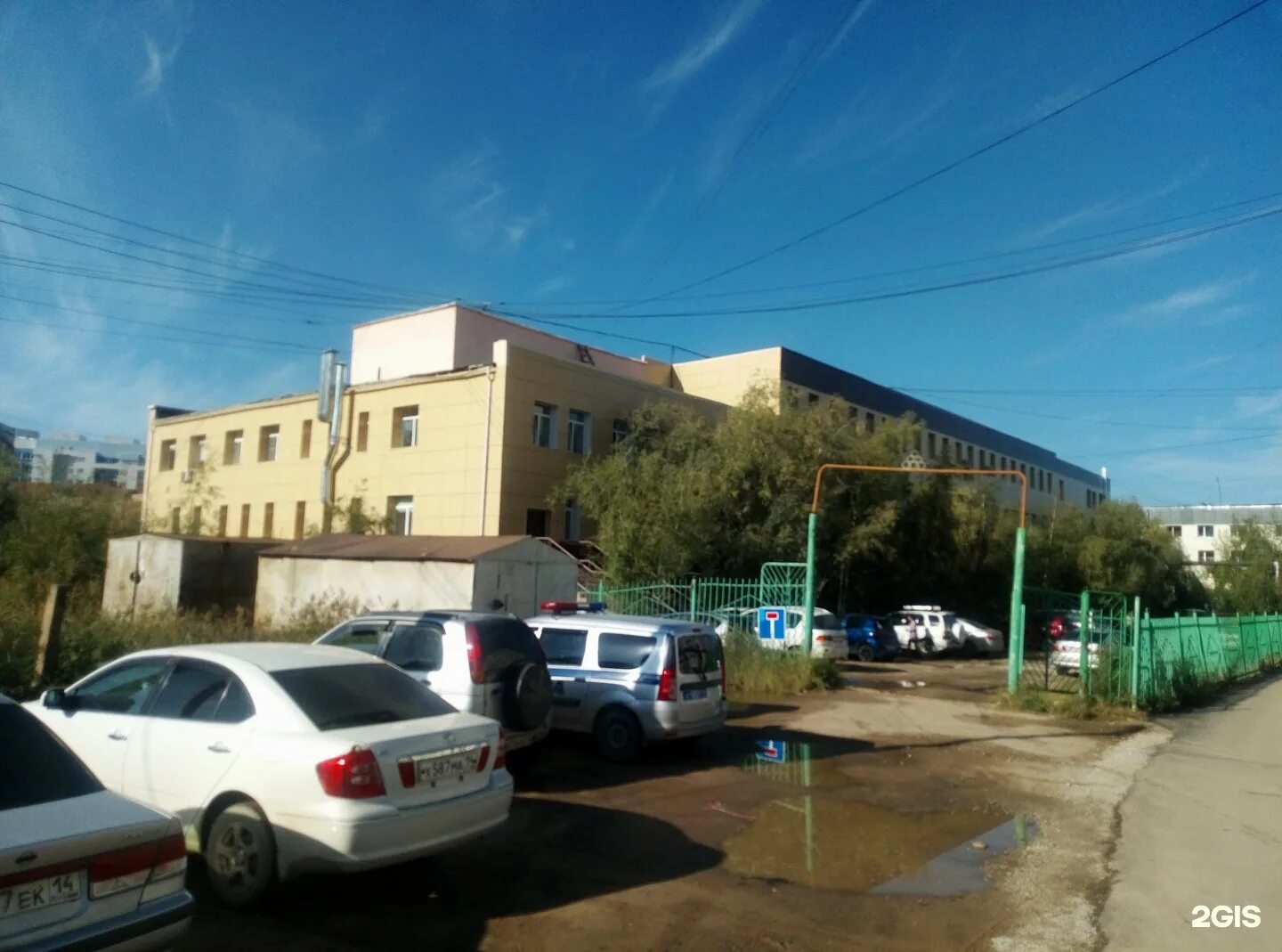 Сч мвд по республике саха. Свердлова 1 якутск. Свердлова 2а якутск. Пятиэтажка фасад. Якутск свердлова 2.