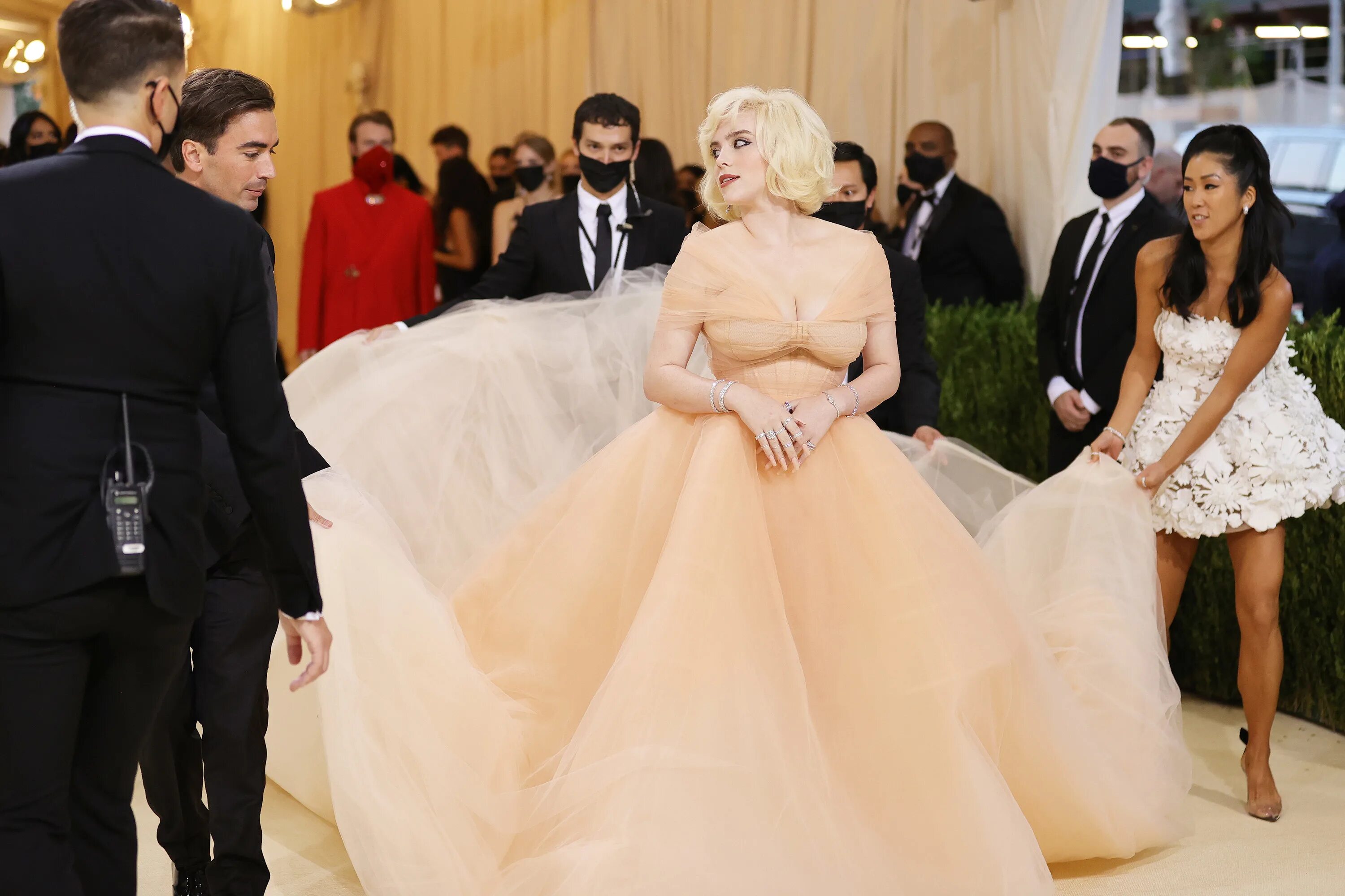 Met Gala 2021 Билли Айлиш. Billie eilish oscar