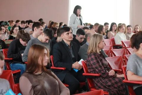 Сколько факультетов в чгу
