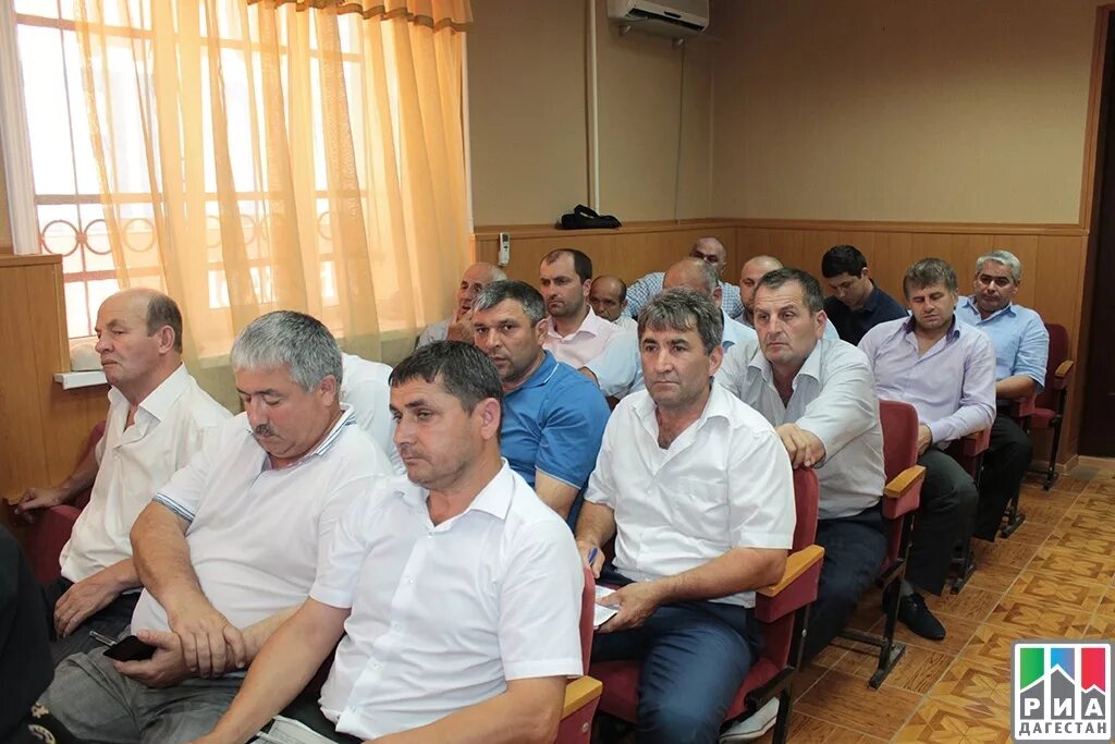 Начальник отдела омвд по хасавюртовскому району. Алибеков арсланбек абдулмажидович глава хасавюртовского района. Мвд россии по хасавюртовскому району начальник. Хасавюртовский омвд. Мвд россии по хасавюртовскому району начальник.