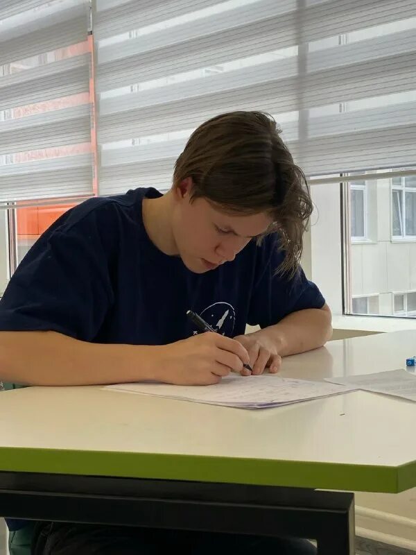 Фмш сфу красноярск интернат. В одиннадцатом физико математическом классе учатся 10. В одиннадцатом физико математическом классе учатся 10. Физекоматематический профиль. В 10 физико математическом классе учатся 14 мальчиков и 2 девочек.