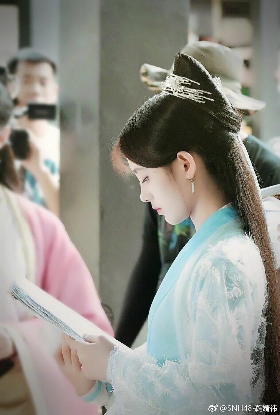 Yi f xi