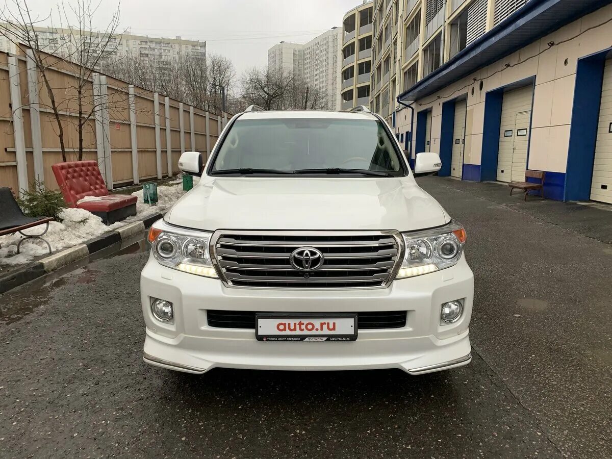 Toyota Land Cruiser 200 Установка биксеноновых линз HELLA - Студия Авто Света Ro