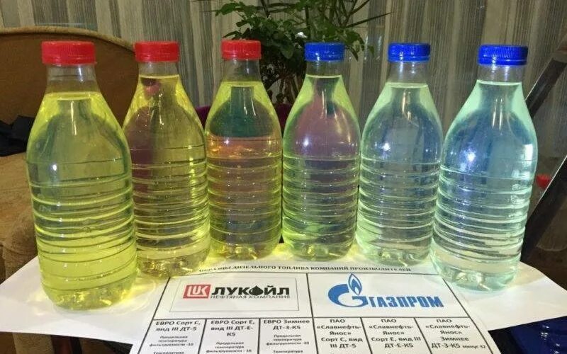 Дт летнее. Дизельное топливо. бензин в бутылке. солярка. летнее дизельное топливо.