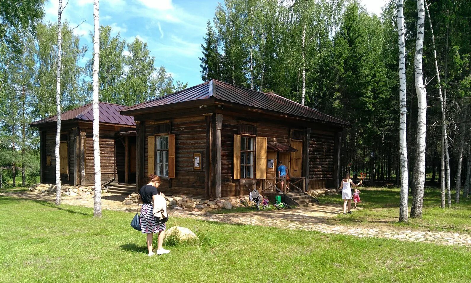 Пошехонский дом. Церковь коприно рыбинск. Музей рыбинского моря в коприно. Петраково рыбинский. Крестознаменская церковь коприно.