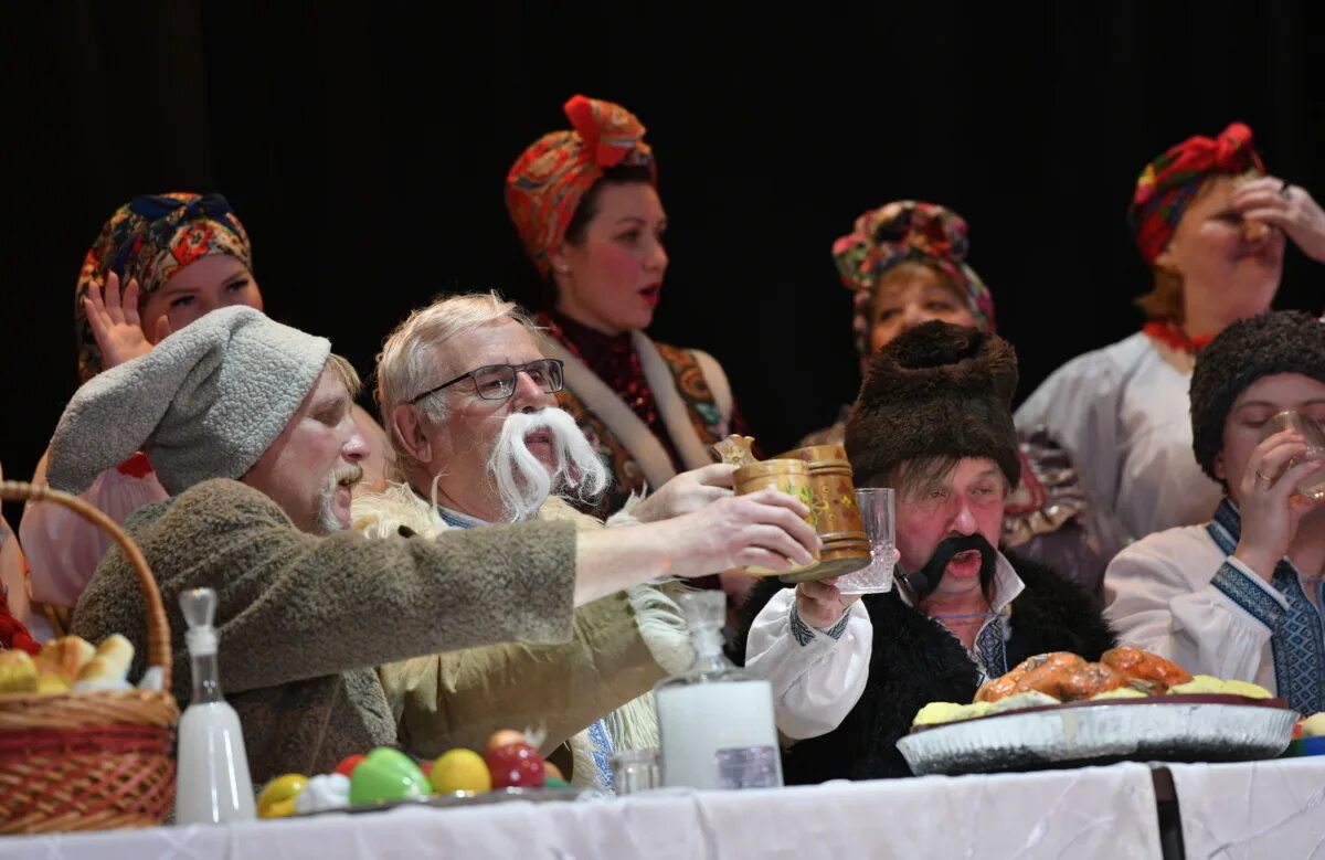 вечера на хуторе близ диканьки спектакль навки. вечера на хуторе близ диканьки тюмень спектакль драмтеатр. вечера на хуторе близ диканьки дк сормово. вечера на хуторе близ диканьки спектакль навки. вечера на хуторе липецк театр.