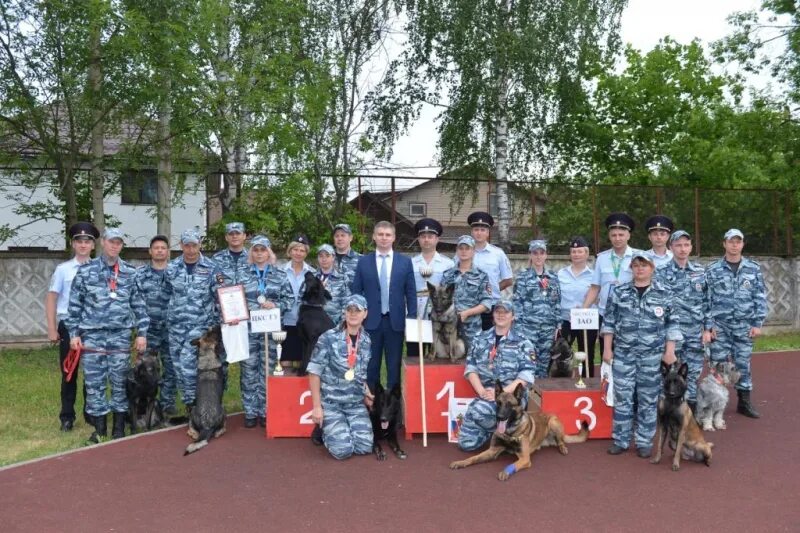 Московских кинолог. Центр кинологической службы МВД. Эксперт кинолог. Кинолог в полиции. Кинолог МВД.