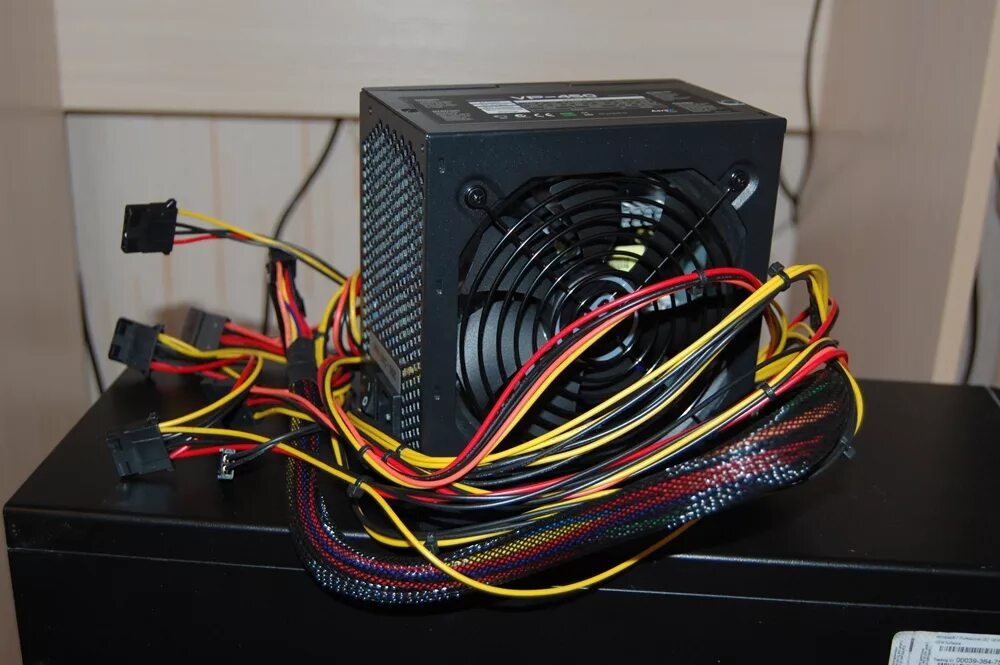 Монитор блока питания компьютера. Psu блок питания. power supply блок питания. блок питания процессора компьютера. блок питания в системном блоке.