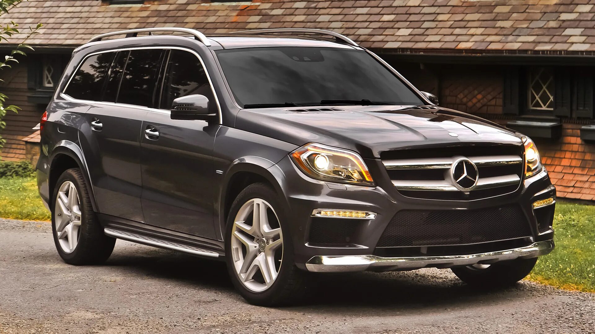 Купить мерседес джи. Mercedes Benz gl 550. Mercedes Benz gl 550 AMG. Mercedes-Benz gl 550 2014. Мерседес Бенц gl class.