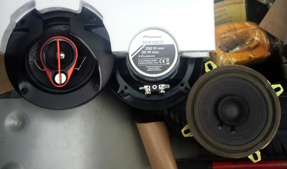 Pioneer ts r1350s. Колонки Пионер TS 160. Колонки Пионер 30 ватт. Pioneer TS-r1350s Skoda Felicia.