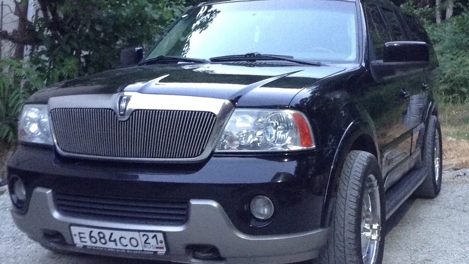 Lincoln navigator 2. Джип линкольн навигатор. Линкольн навигатор 2004. Lincoln navigator 2004. Навигатор 2 автомобиль.